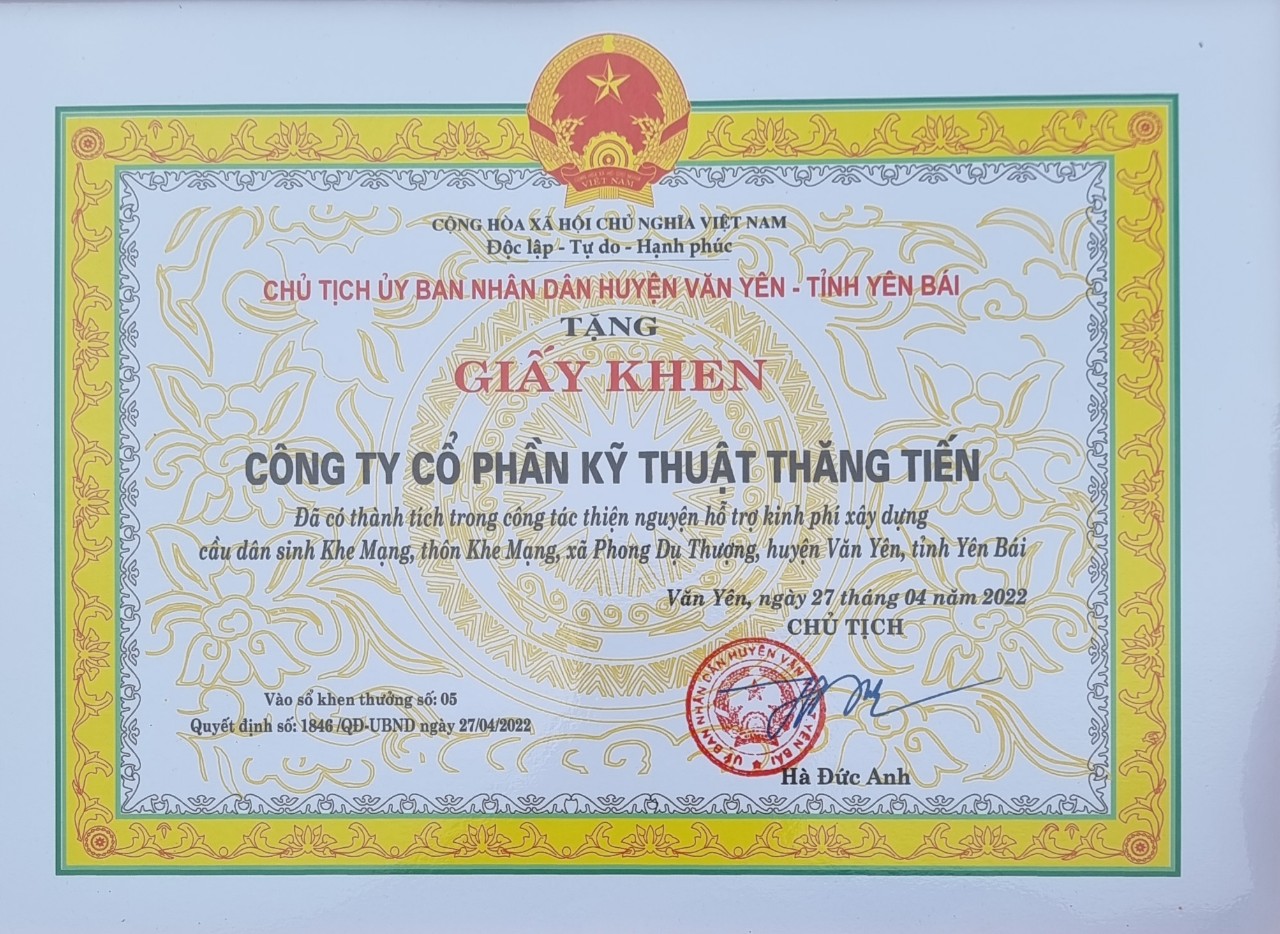 Bằng khen của UBND huyện Văn Yên tỉnh Yên Bái trao tặng Thăng Tiến